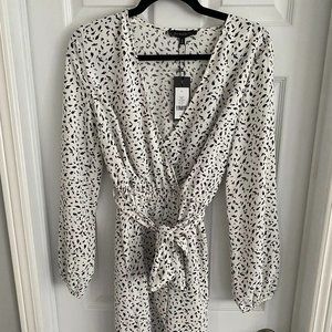 Dynamite Wrap Dress (Size Medium)